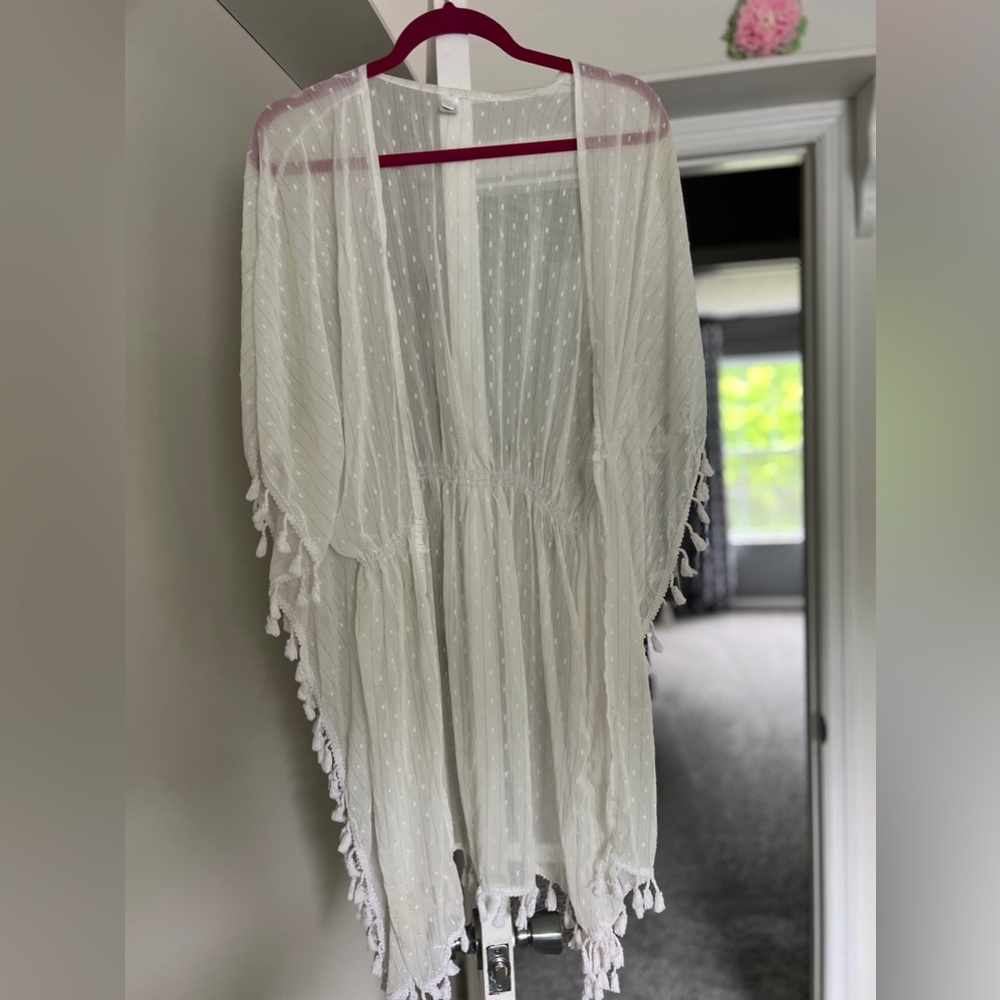 Like new! Swimsuit cover up